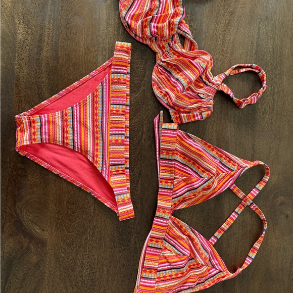 VENUS Other - Venus/lascana Colorful Striped Bikini Set